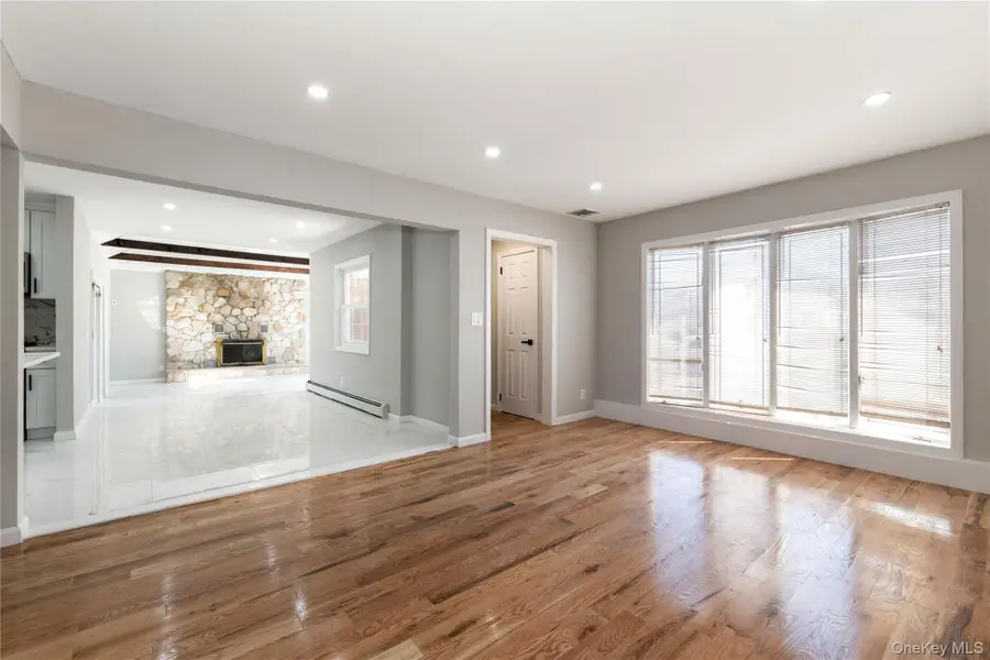 109 Evans Street, New Hyde Park, NY 11040 - #2