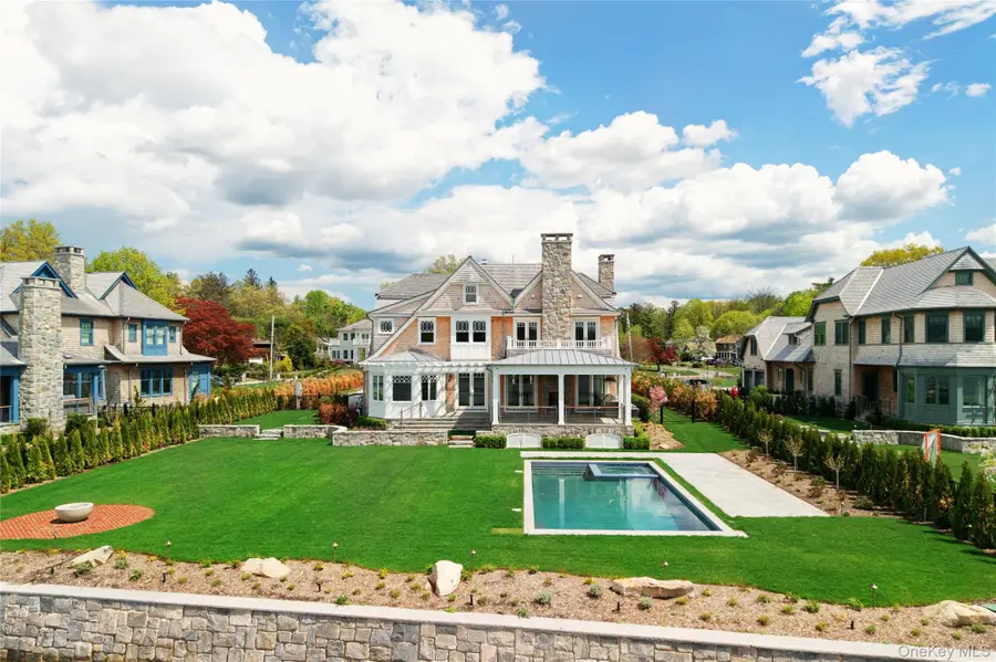 71 Lake Road, Manhasset, NY 11030 - #3