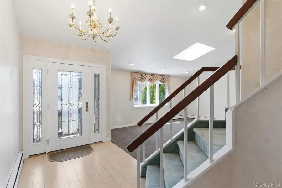 3 Rocket Court, Selden, NY 11784 - #2