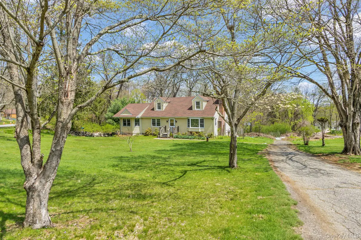 10 Otha Drive, Katonah, NY 10536 - #1