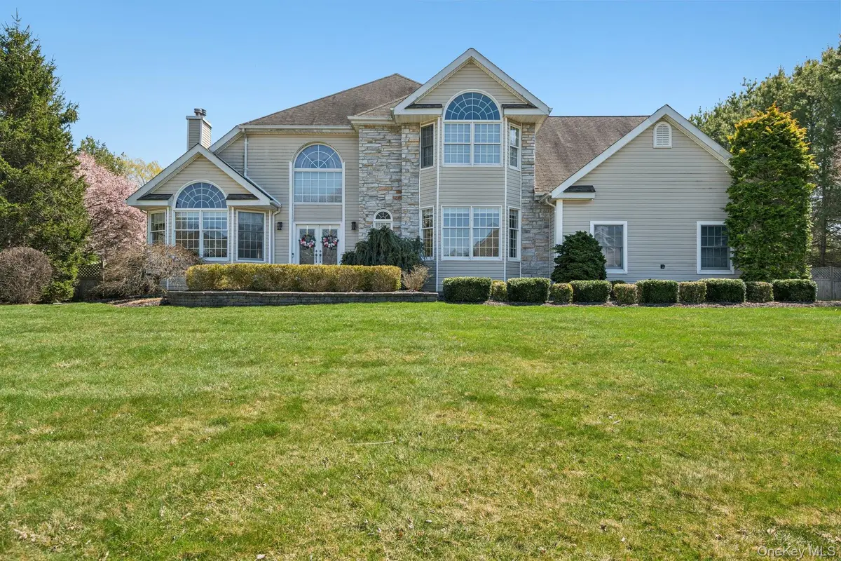 4 Mimosa Street, Miller Place, NY 11764 - #1