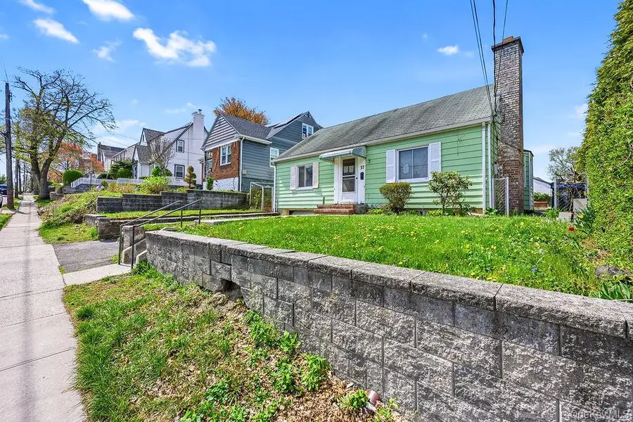 37 Jefferson Avenue, White Plains, NY 10606 - #3