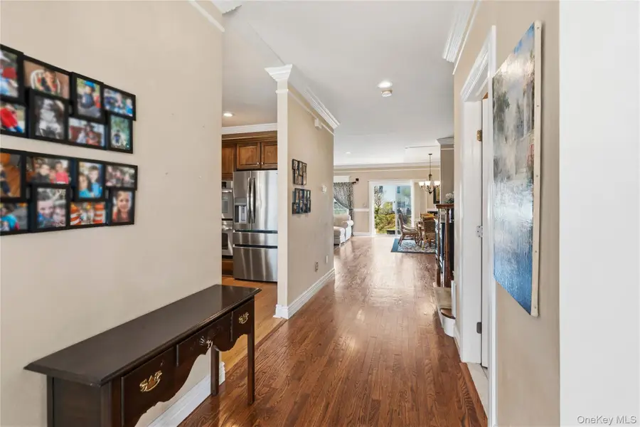 5 Lorien Place, Melville, NY 11747 - #3