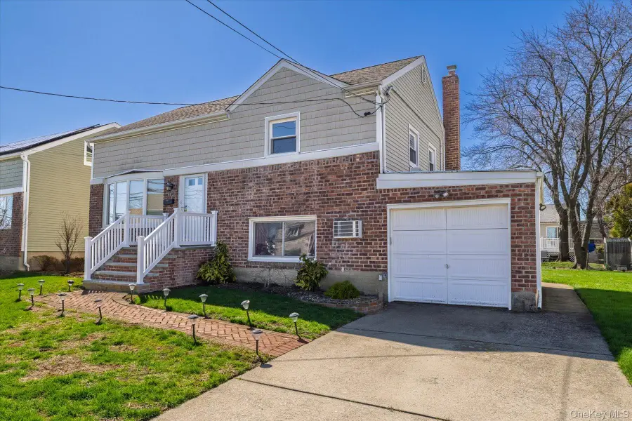 95 Thompson Avenue, Oceanside, NY 11572 - #3