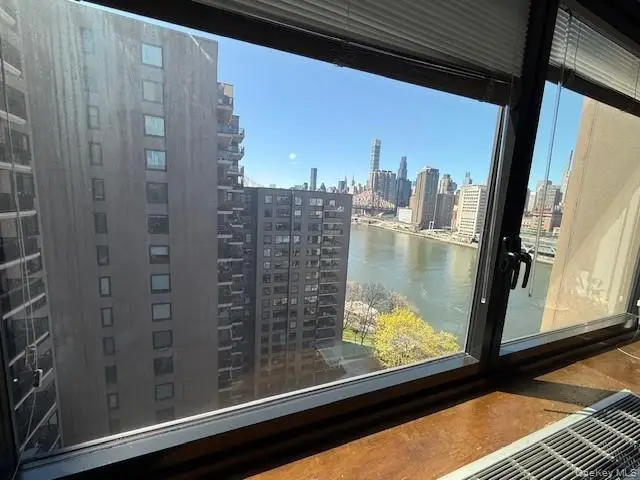 531 Main Street #1511, Manhattan, NY 10044 - #3