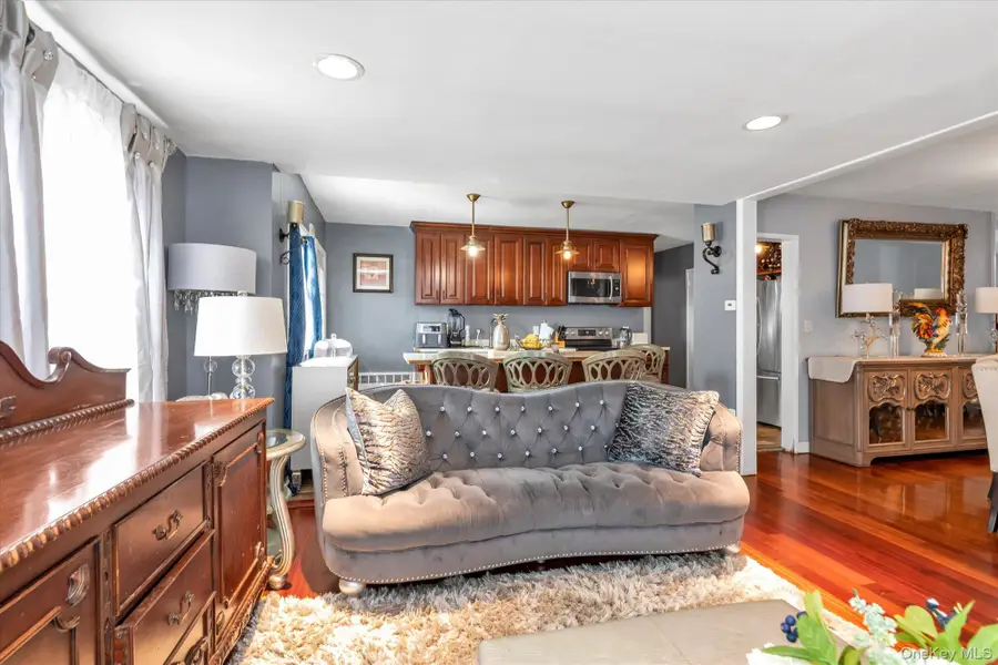 7 Willowbrook Lane, Freeport, NY 11520 - #3