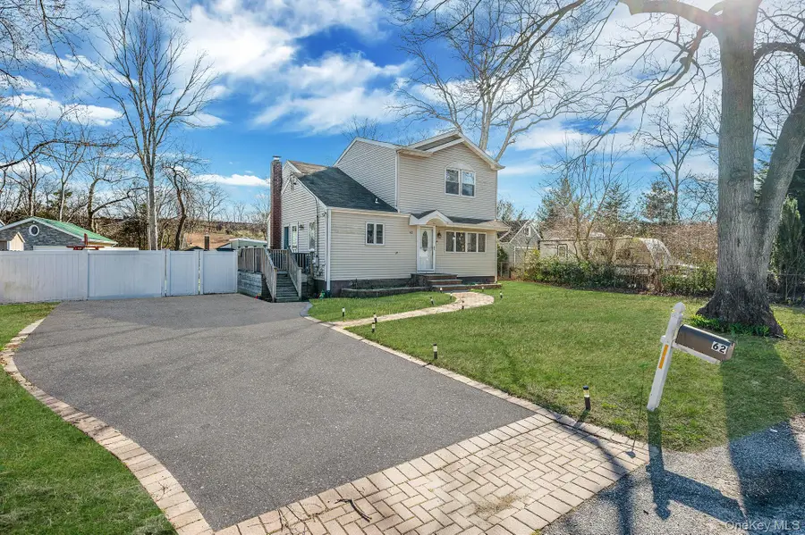 62 9th Street, Ronkonkoma, NY 11779 - #2
