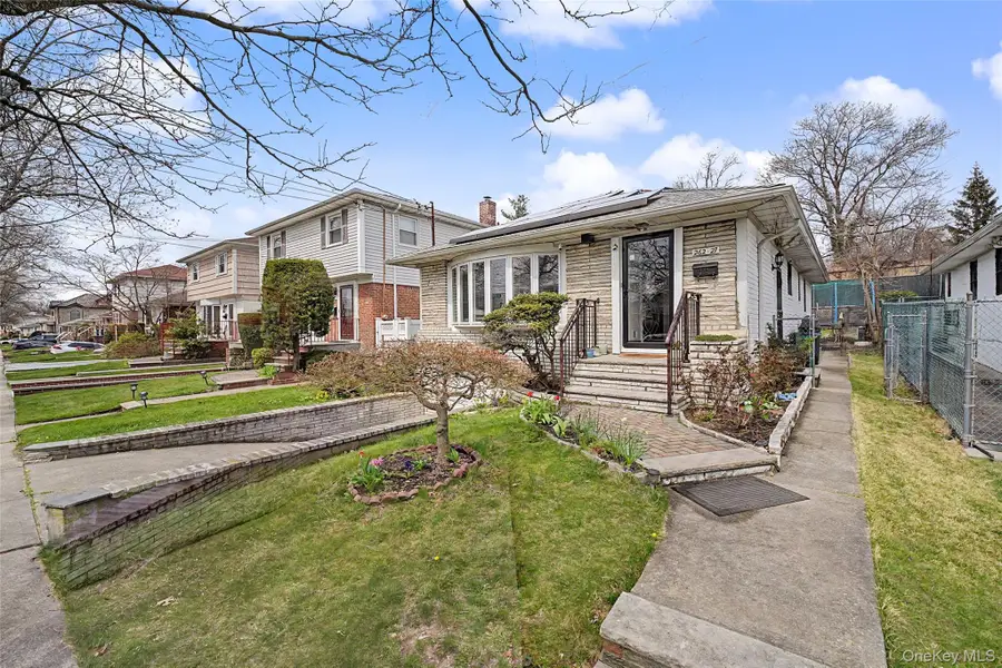 262-27 57th Avenue, Little Neck, NY 11362 - #3