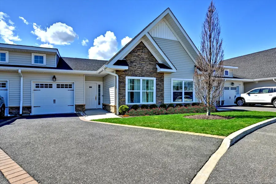 3105 Fox Hill Drive, Baiting Hollow, NY 11933 - #2