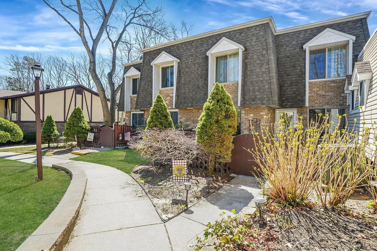 175 Cambridge Drive, Port Jefferson Station, NY 11776 - #1