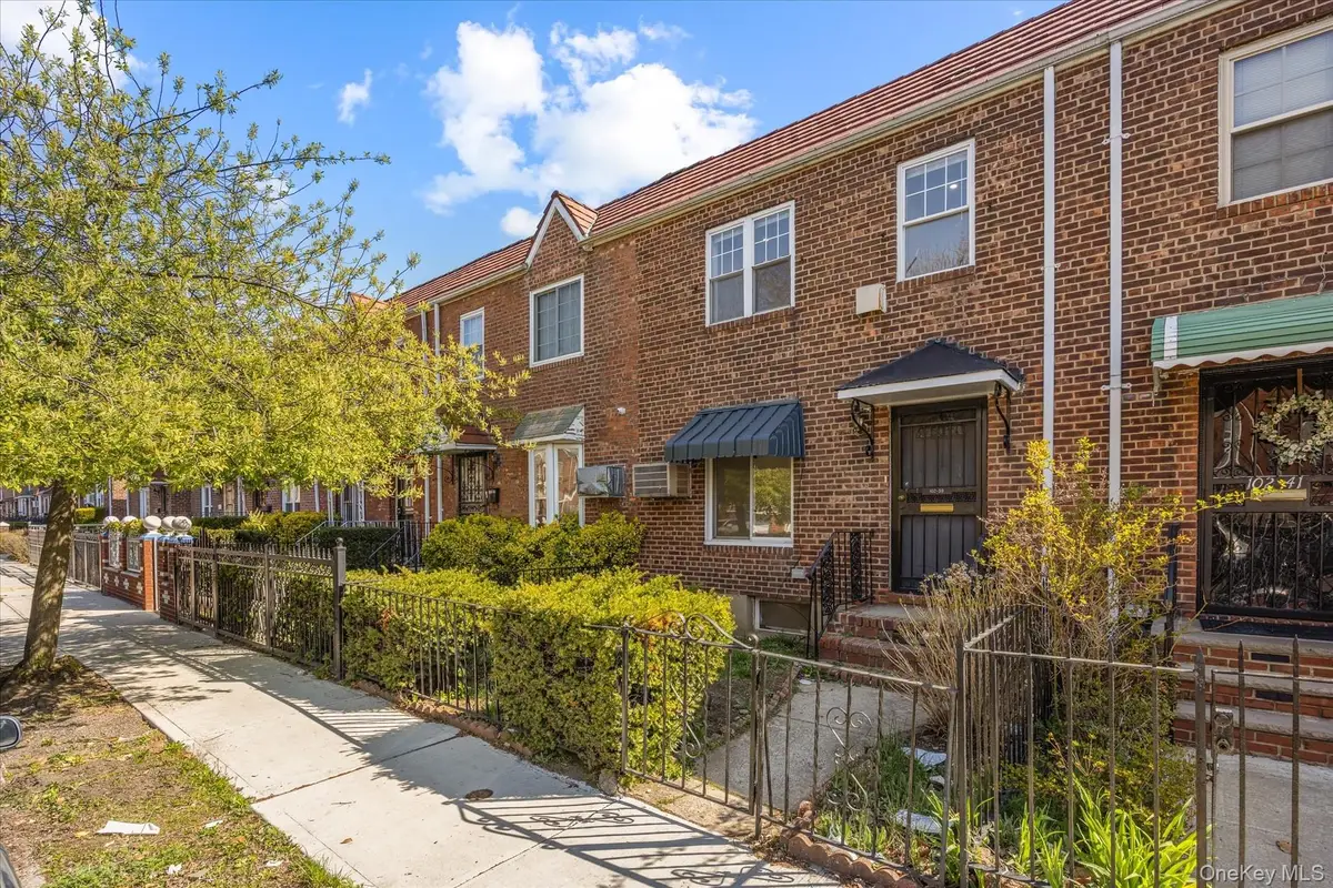 102-39 183 Place, Hollis, NY 11423 - #1