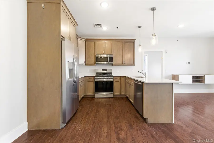 631 Marina Pointe Drive #631, East Rockaway, NY 11518 - #3