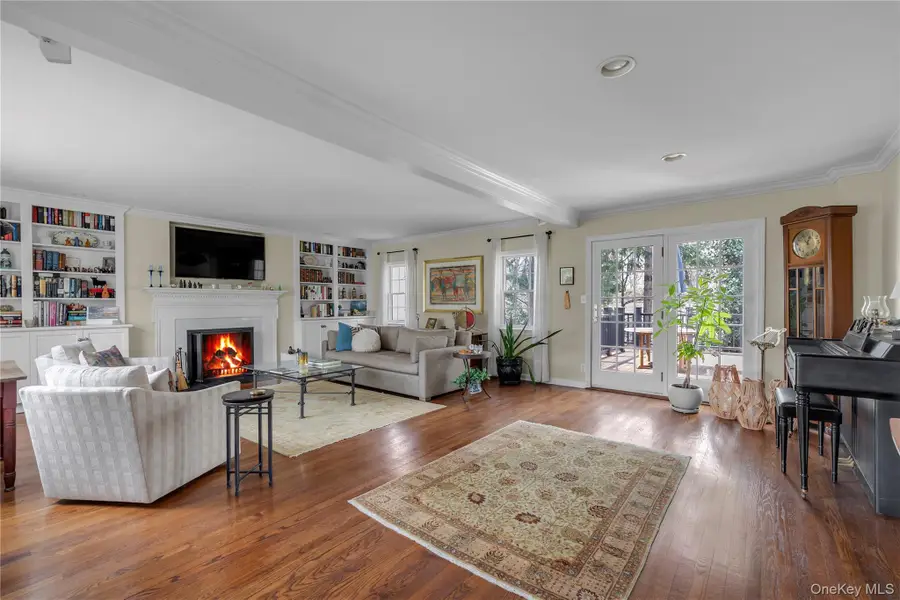 35 Mitchell Road, Port Washington, NY 11050 - #3