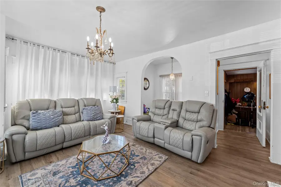 122 Buckingham Road, Yonkers, NY 10701 - #3