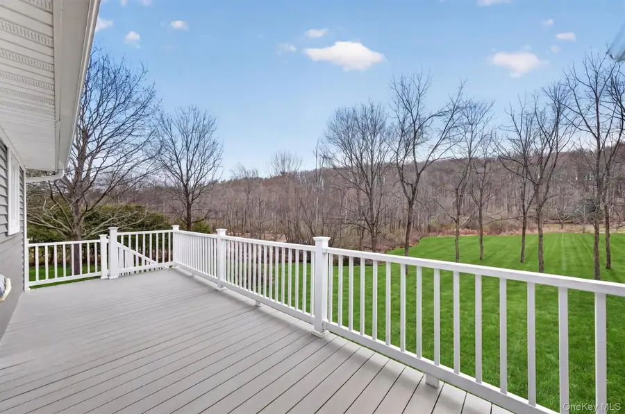 194 Vineyard Avenue, Highland, NY 12528 - #3