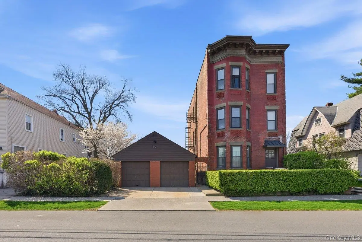 35 S Devoe Avenue, Yonkers, NY 10705 - #1
