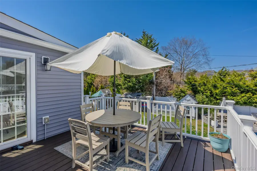 22 Marquette Drive, Smithtown, NY 11787 - #3