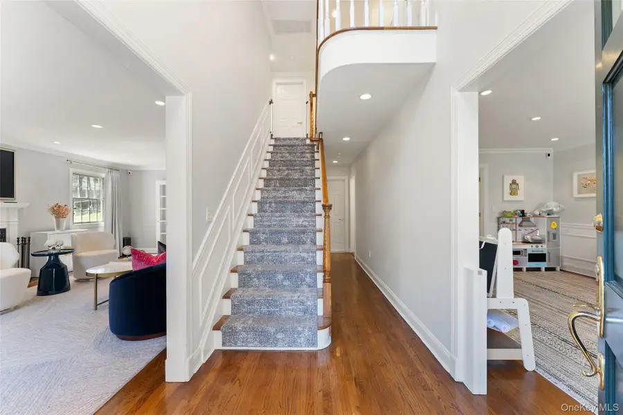 30 Corell Road, Scarsdale, NY 10583 - #2