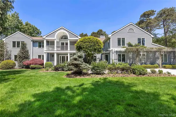 3 Acorn Path, Quogue, NY 11959