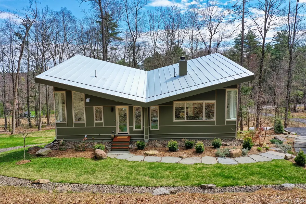 780 Oakwood Circle, Stone Ridge, NY 12484 - #1