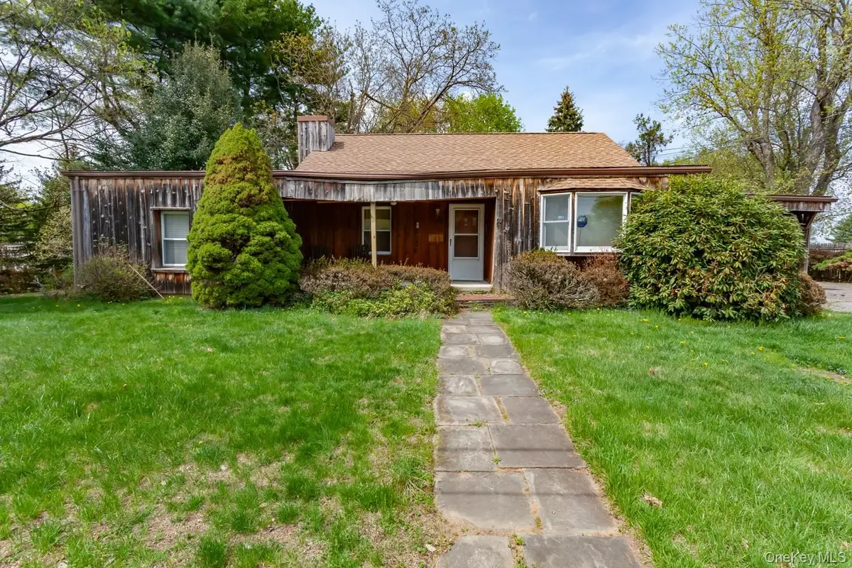 27 Lancaster Avenue, Montrose, NY 10548 - #1