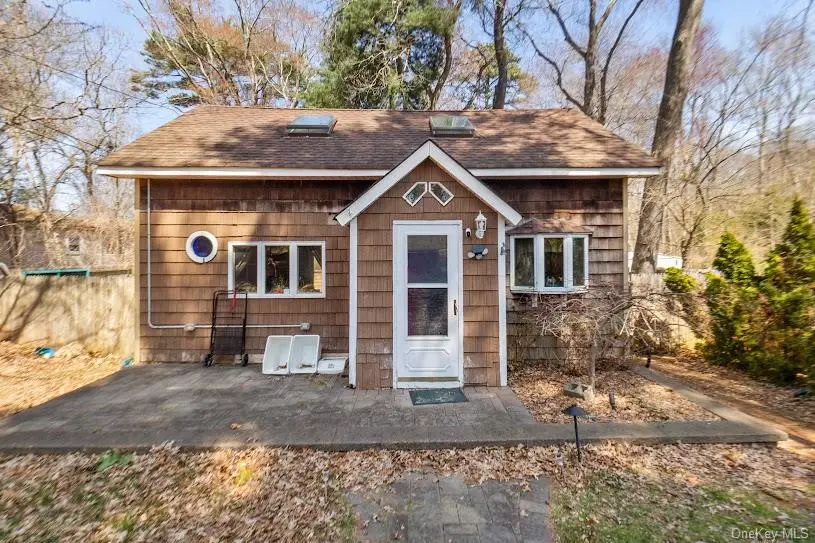 147 Lakeview Drive, Patchogue, NY 11772 - #1