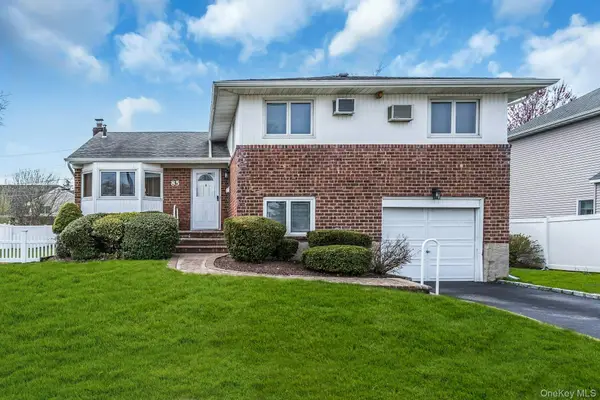 85 Audrey Avenue, Plainview, NY 11803