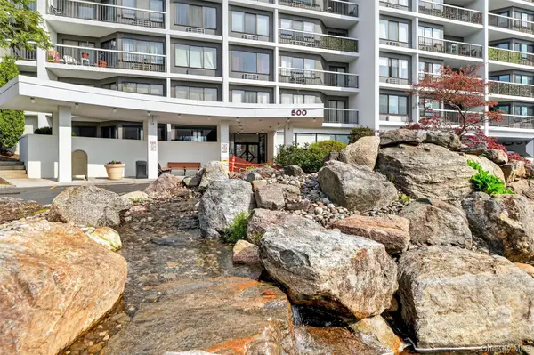 500 High Point #PH6, Hartsdale, NY 10530