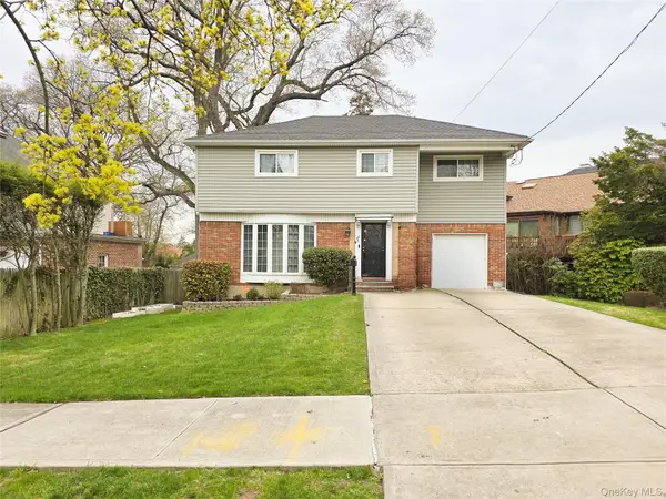 241-11 52nd Avenue, Douglaston, NY 11362