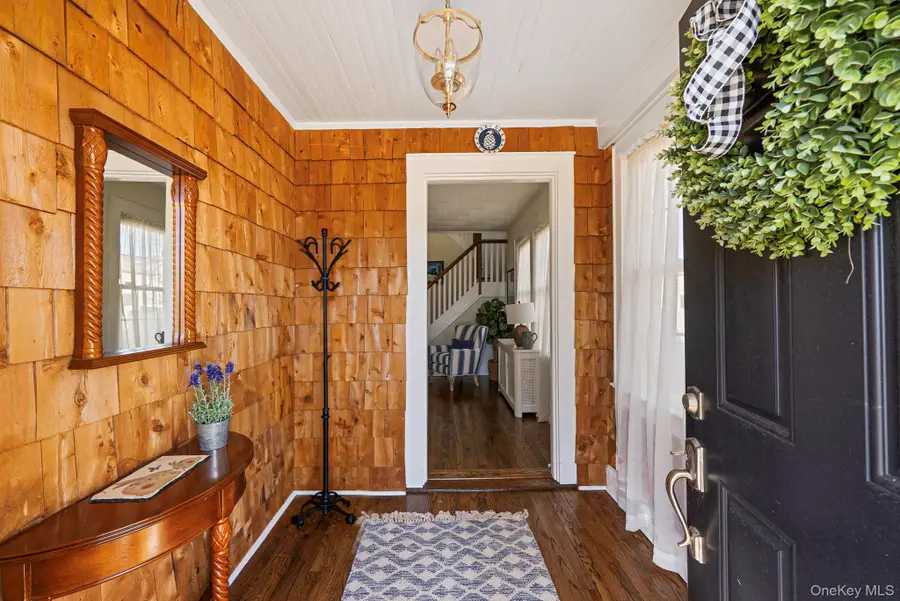 33 Harding Avenue, Lynbrook, NY 11563 - #3