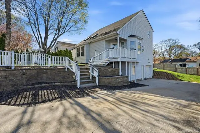 31 Sayville Road, Sound Beach, NY 11789 - #3