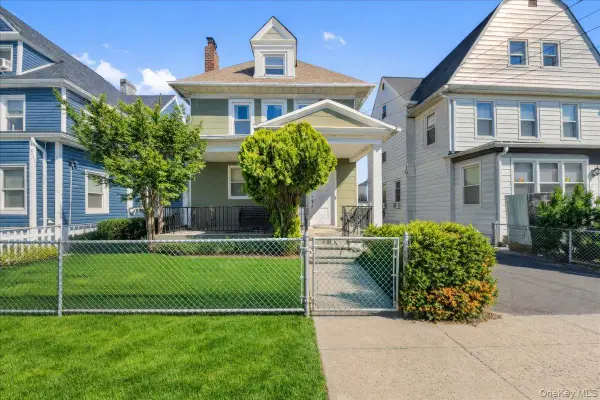 104 Waring Place, Yonkers, NY 10703