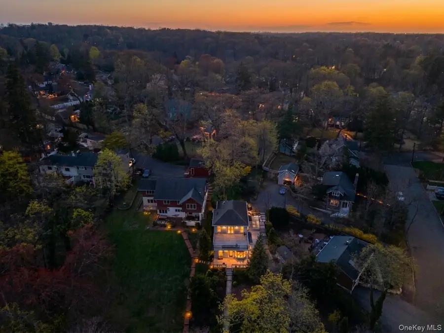 32 Crescent Drive, Huntington, NY 11743 - #2