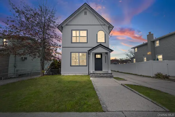 44 Catherine Avenue, Franklin Square, NY 11010