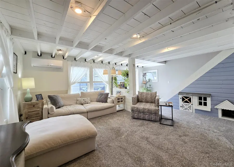 8 Alice Street, East Patchogue, NY 11772 - #3