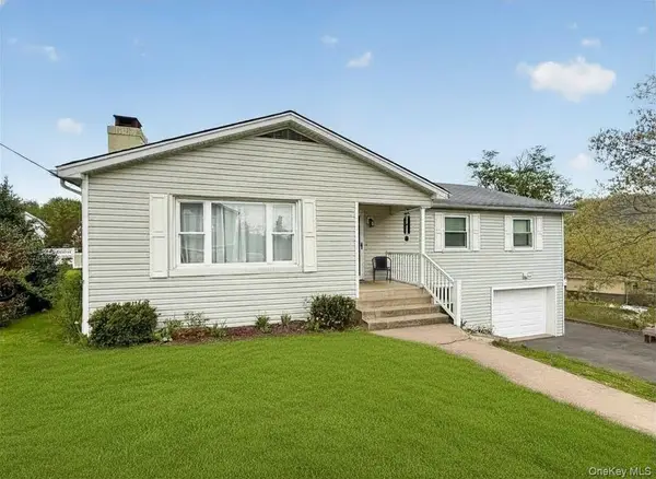 17 Regina Road, Highland Falls, NY 10928