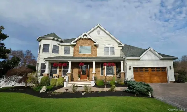 185 W Islip Road, West Islip, NY 11795