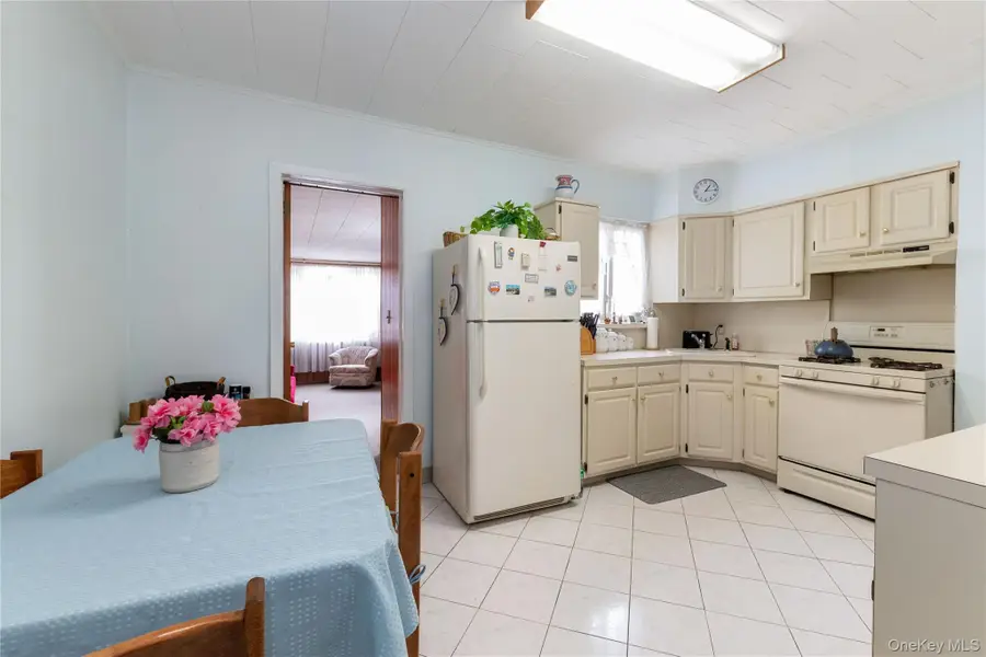 61-09 77 Street, Middle Village, NY 11379 - #3