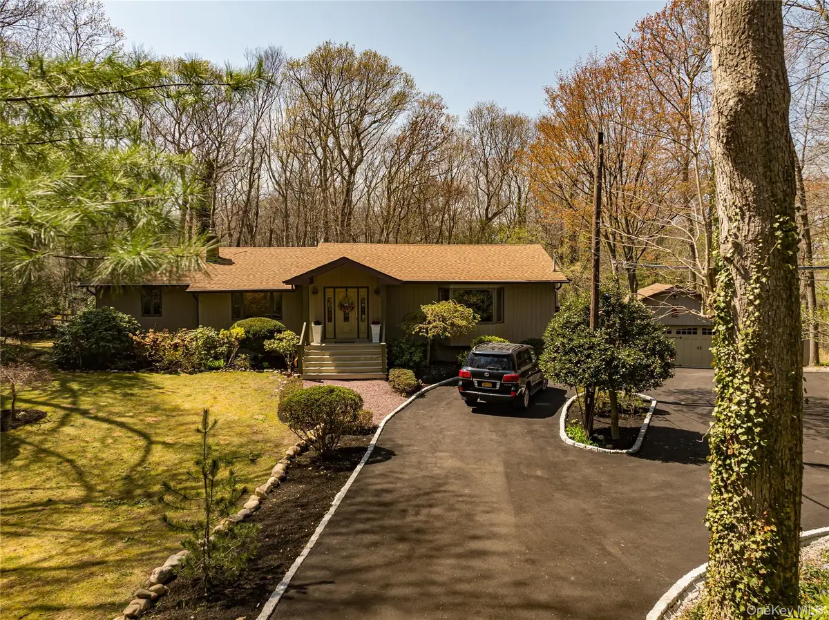 6 Maplewood Drive, Northport, NY 11768 - #1