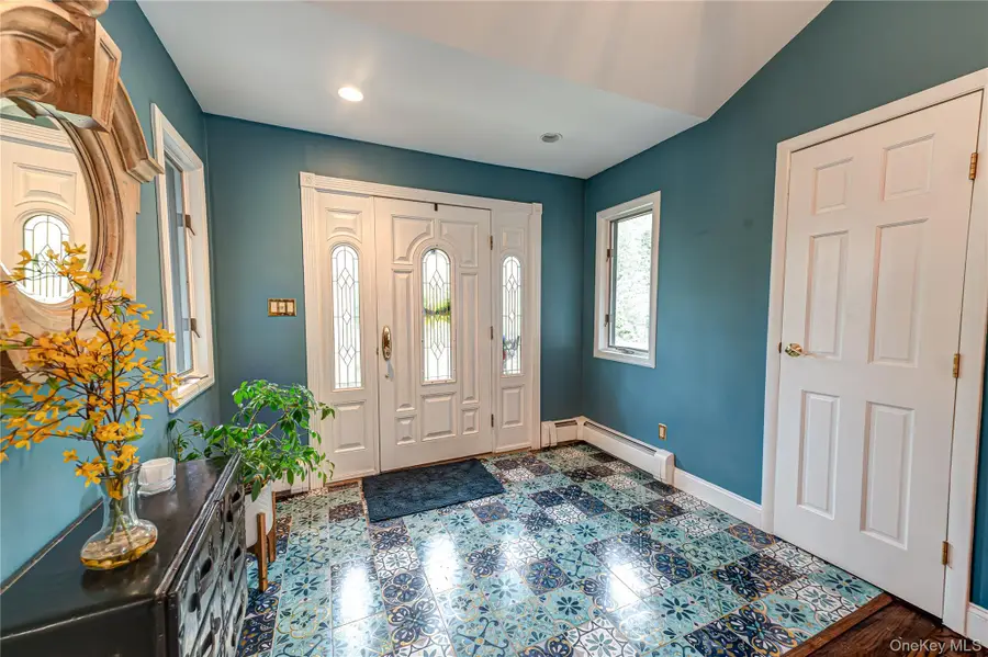 6 Maplewood Drive, Northport, NY 11768 - #2