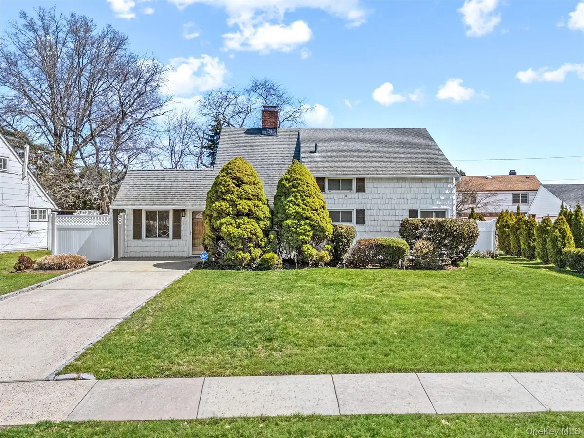 170 Scooter Lane, Hicksville, NY 11801 - #1