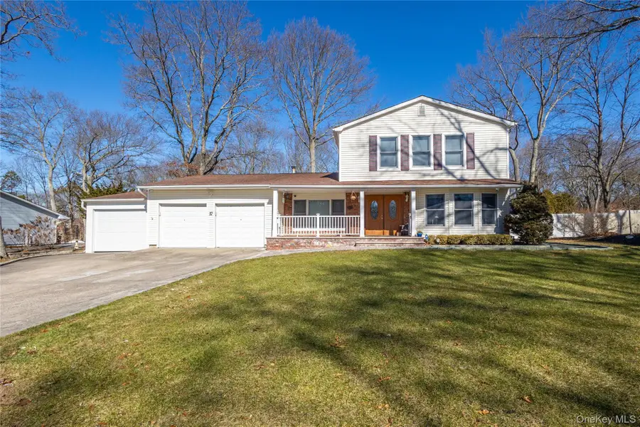 17 Wanda Terrace, Farmingville, NY 11738 - #2