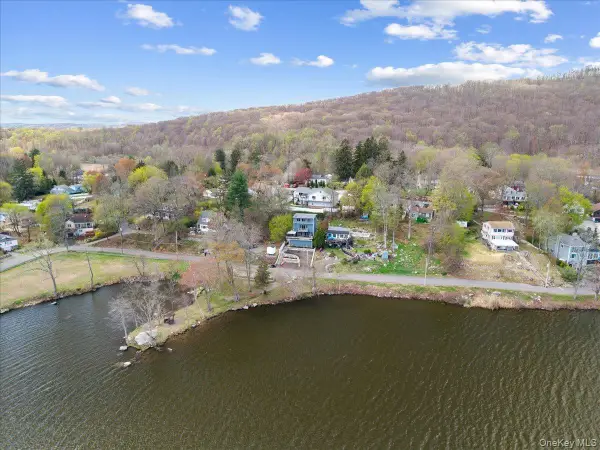 155 W Lakeshore Drive, Carmel, NY 10512