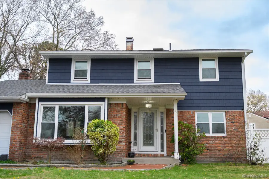 8 Chauncey Lane, Coram, NY 11727 - #2