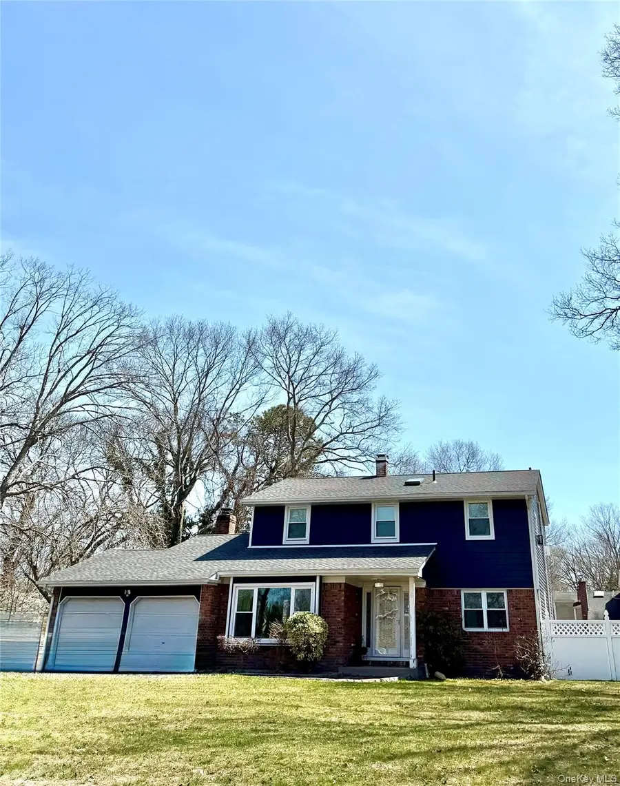 8 Chauncey Lane, Coram, NY 11727 - #3