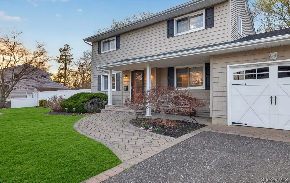 19 Shelton Court, Commack, NY 11725 - #1