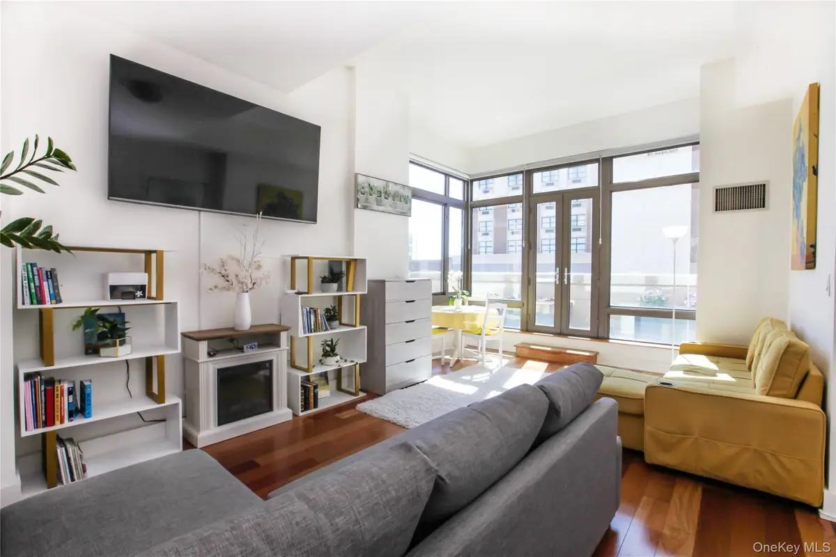 175 Huguenot Street #703, New Rochelle, NY 10801 - #1