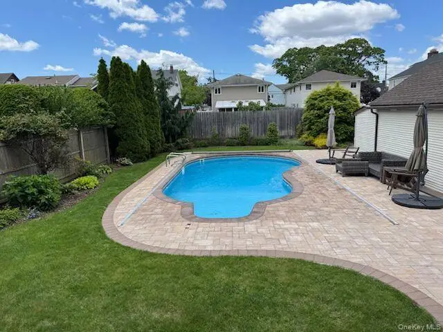 96 Southard Avenue, Rockville Centre, NY 11570 - #2