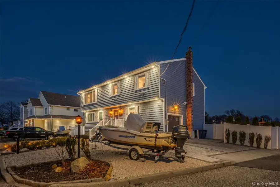 2689 Riverside Avenue, Seaford, NY 11783 - #2