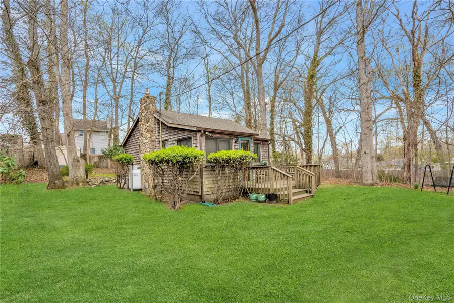 16 Nymph Road, Rocky Point, NY 11778 - #2